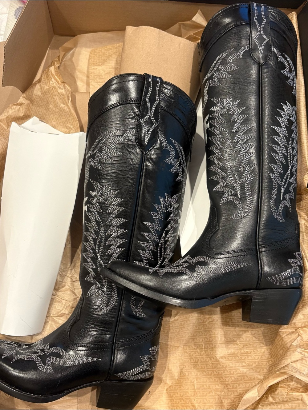 Frye x Anthropologie Sacha feather cowboy boot brand new in box size 6